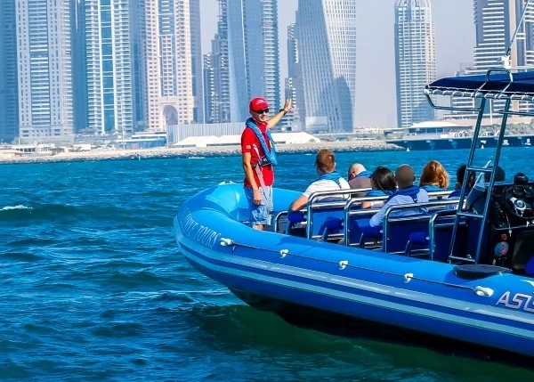 Luxury Yacht Tour Dubai